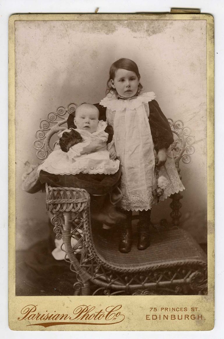 Grace and William Crawford in 1901 or early 1902 Grace and William Crawford in 1901 or early 1902