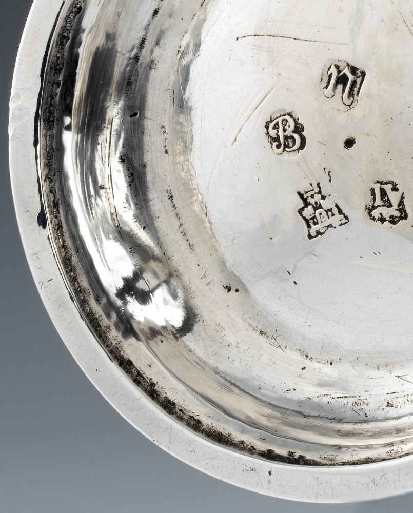 Sugar Casters base with hallmarks (image NMS) Sugar Casters base with hallmarks (image NMS)