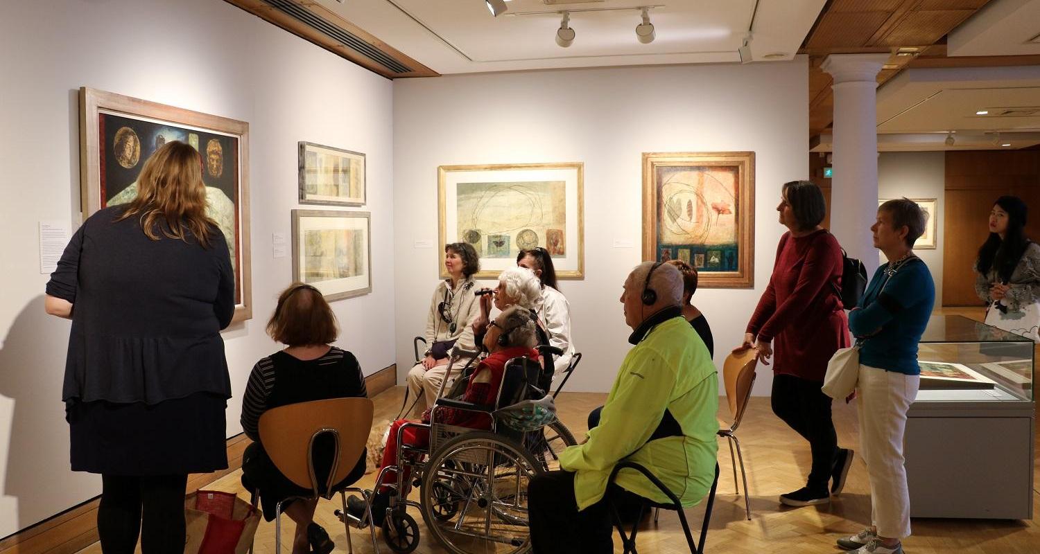 Descriptive Tour for visually impaired visitors of E.A. Hornel: From camera to Canvas
