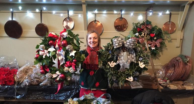 ADULT WORKSHOPS Giant Fresh Wreaths Sunday 20 November