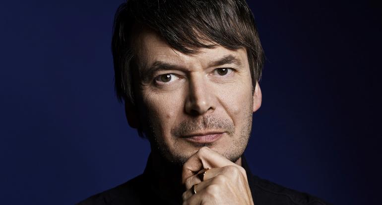 Photo of writer Sir Ian Rankin