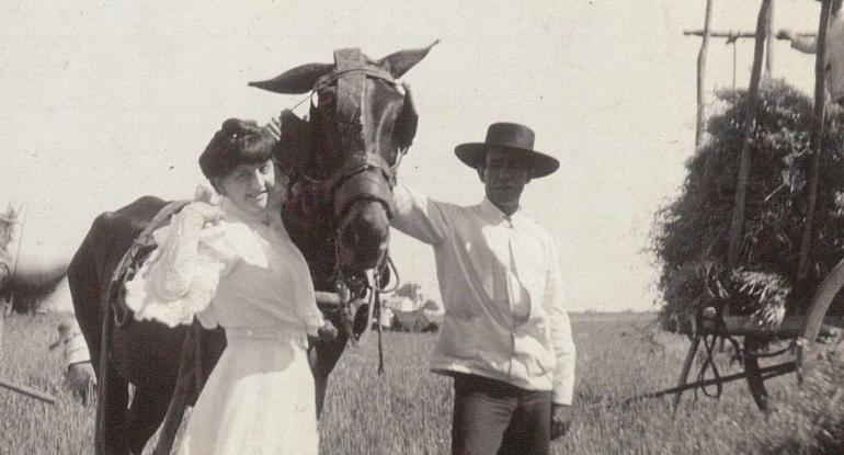 Unknown photographer, Mary Cameron in Spain, c.1905 (Private collection)