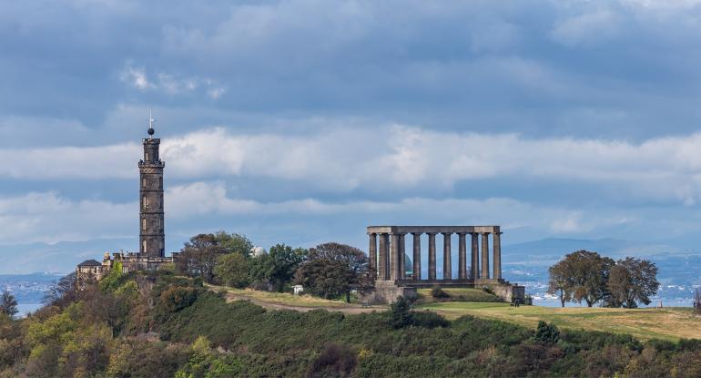 Nelson Monument header-min.jpg